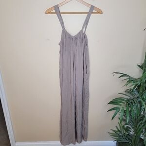 NWT Everyday Chic Boutique | Taupe Jumpsuit with Side Pockets Size Medium